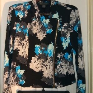 Kardashian shirt w skirt